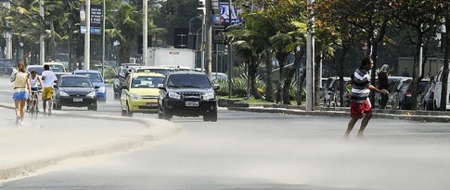 Нафик с пляжа!