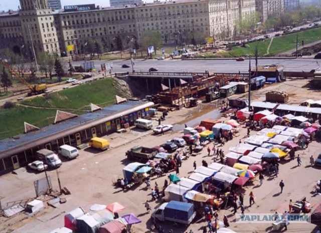 Снос торговых зданий в Москве