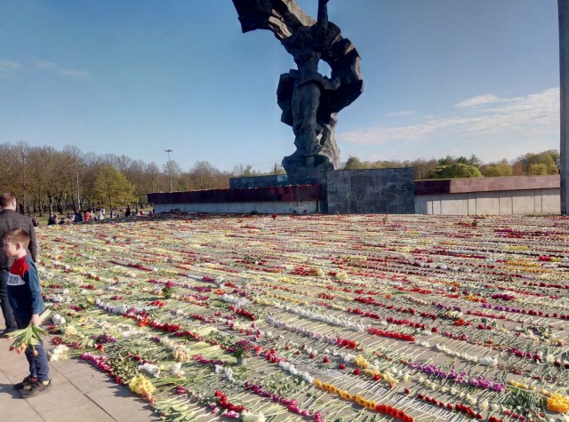 Памятник Победы, Латвия, Рига