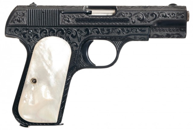 Пистолет Colt Model 1903 Pocket Hammerless - шедевр оружейной эстетики.