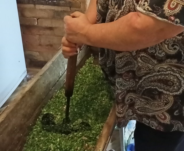 На обед щи, на ужин драники.