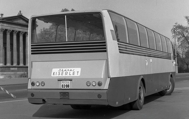 Опытные модели автобусов Икарус