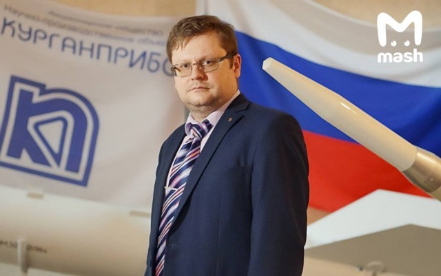 На руководителя крупнейшего оборонного предприяти НПО "Курганприбор" напали в подъезде собственного дома в Кургане.