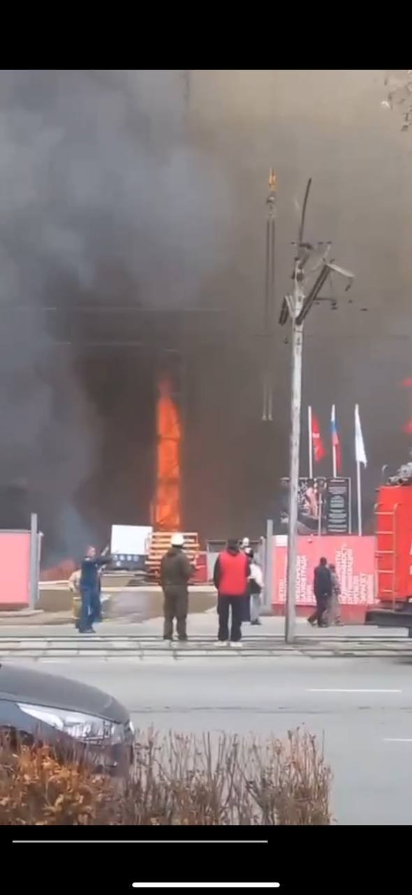 Пожар на стройке.