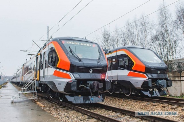 Симпатичная электричка