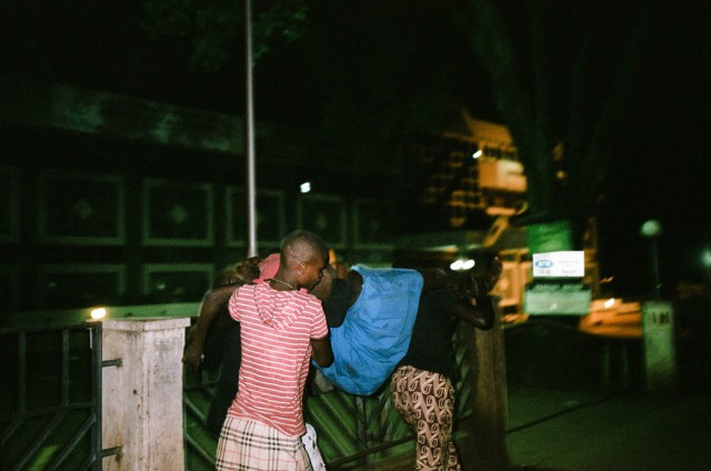 Ночная жизнь в Уганде: золотая молодежь, сутенеры и лучники