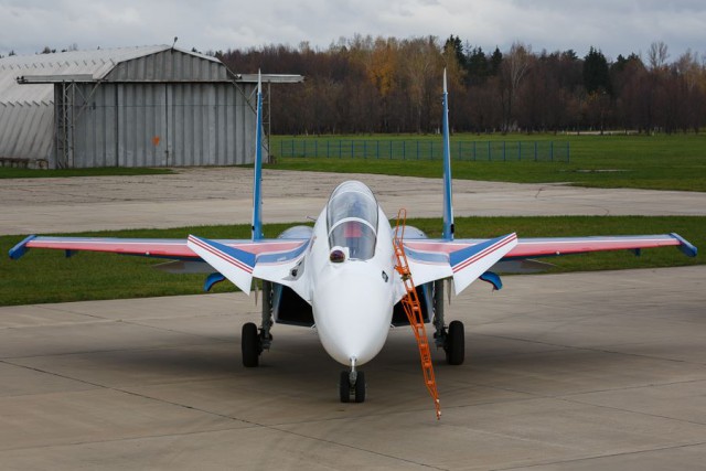 "Русские витязи" получили Су-30СМ