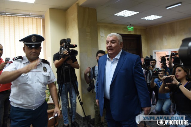 В Армении арестованы экс-президент Кочарян и генсек ОДКБ Хачатуров