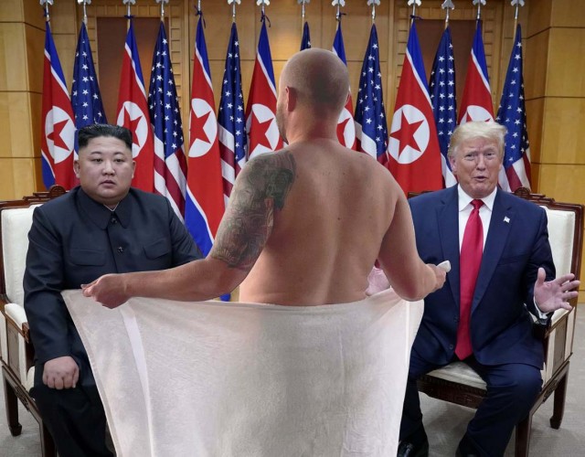 Фотожаба: Эксгибиционист