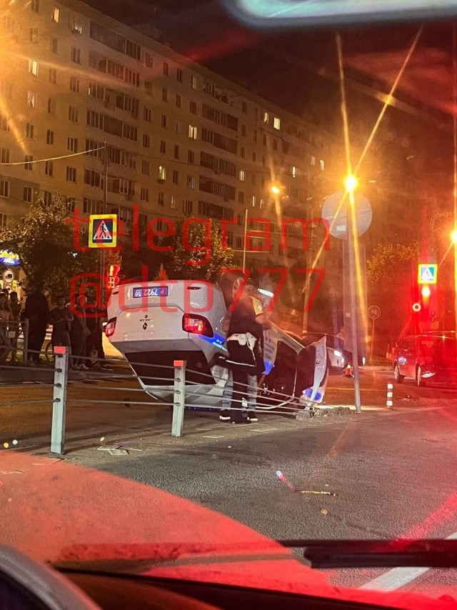 Боднул не глядя