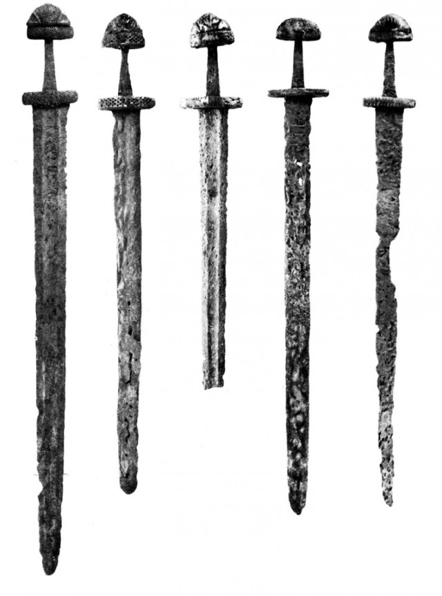 5 знаменитых мечей разных исторических эпох