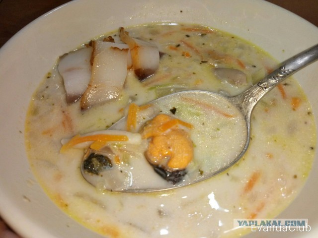 Уха с морепродуктами на молоке и сливках по американски (Clam Chowder)