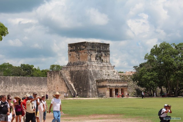 Поездка в Мексику (за деньги)