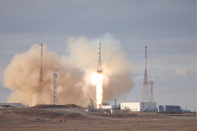 Трансляция запуска пилотируемого корабля «Союз МС-25». 23.03.2024