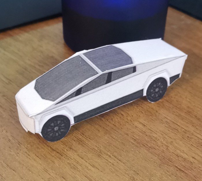 Илон Маск объяснил, почему у Tesla Cybertruck именно такой дизайн