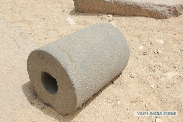 Одни уверены, что Египетские пирамиды построили инопланетяне, другие отрицают. Кто прав?