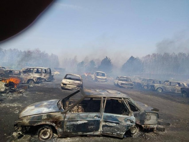 Сообщают о серьезном пожаре в районе Уяра.