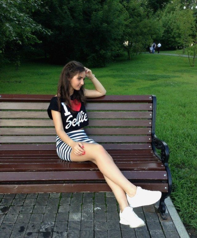 Девушки в мини
