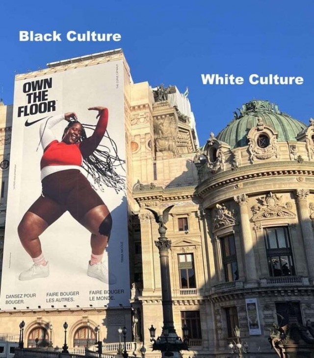 Одна черно-белая картинка.