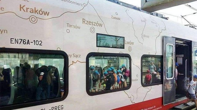 Жители Львова встречают польского президента Дуду