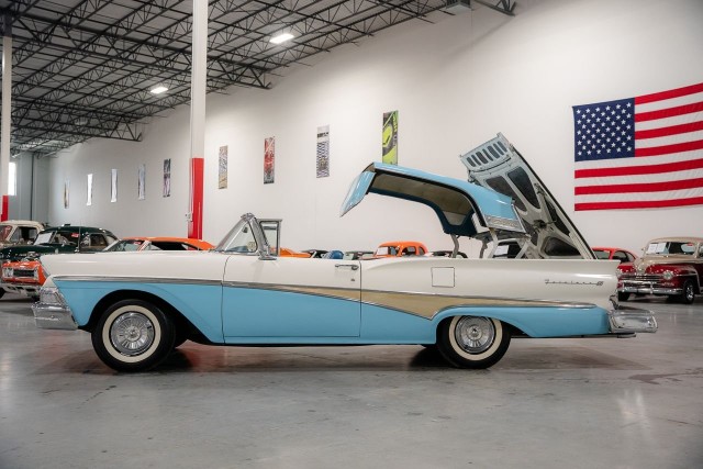 1959 Ford Fairlane 500 Galaxie Skyliner. Автопятница №51