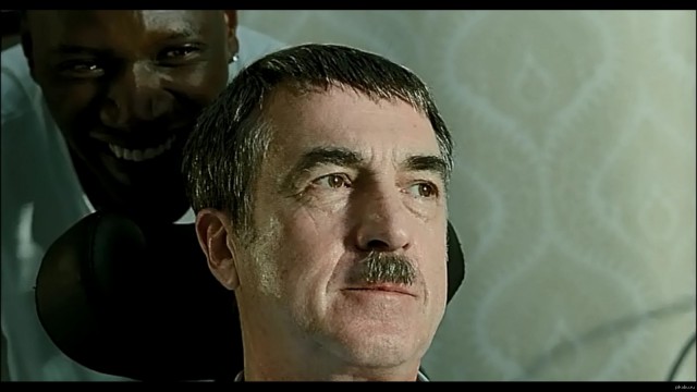 Каждый год на день рождения дочери батя бреет бороду