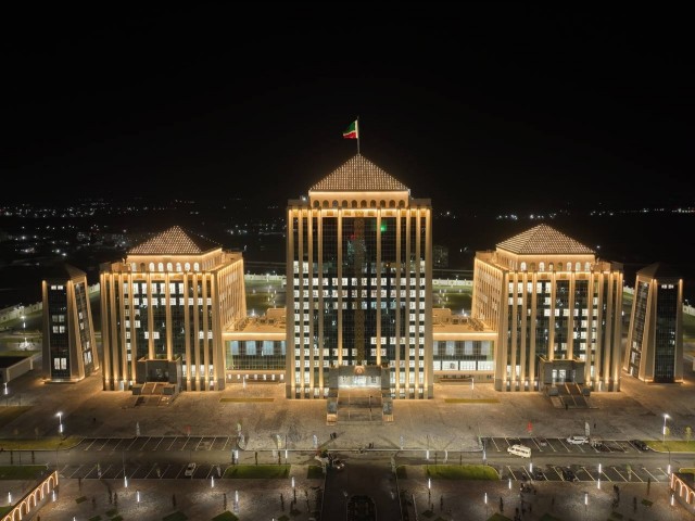 В Грозном открыли новый правительственный комплекс в вайнахском стиле