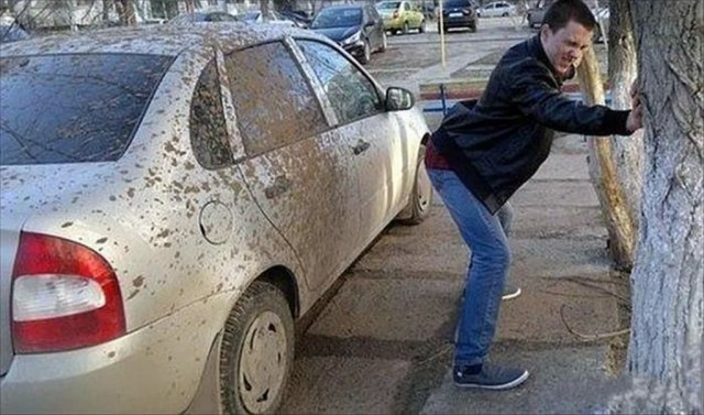 Круто заложил на крыло.