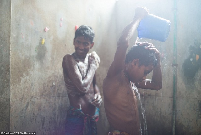 Детский ад в Бангладеш