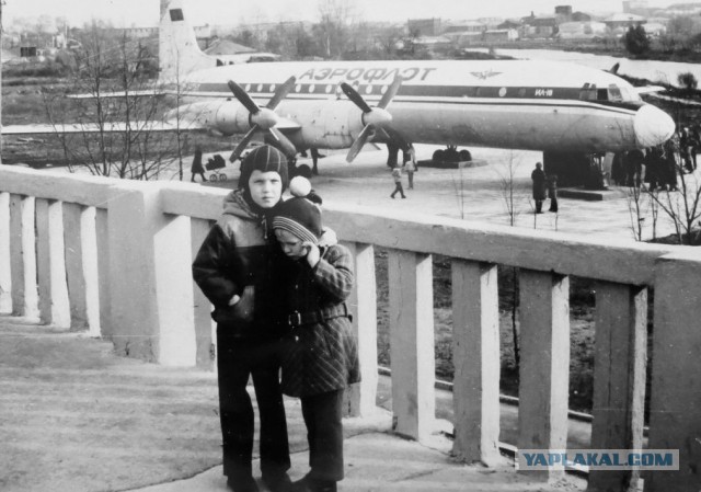 Дарите детям самолёты!