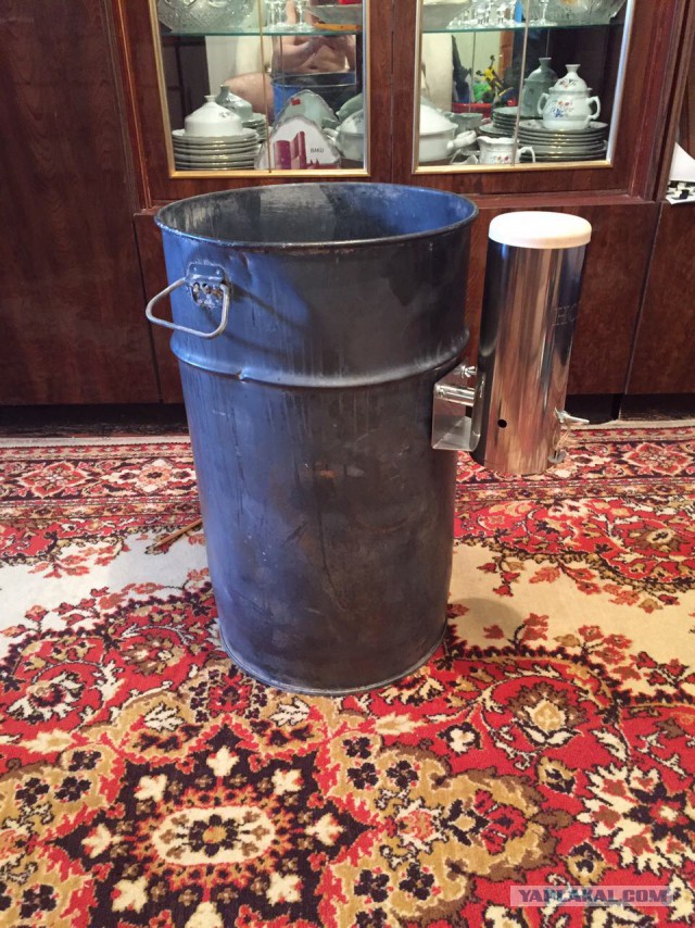 Делаем дымогенератор для копчения.