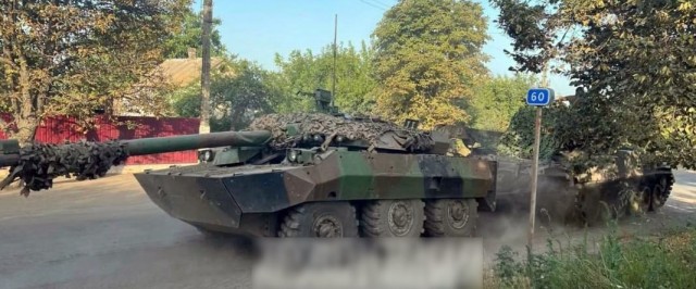 Специалистам Высокоточки удалось познакомиться с бронемашинами западного образца.