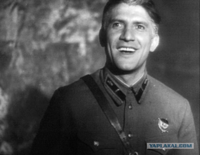 24 красавца советского кино