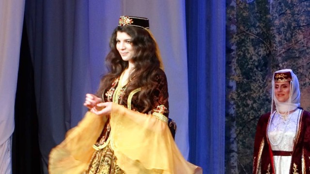 «Красой народов земли Владимирской» стала 20-летняя узбечка