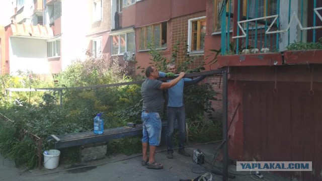 Когда соседи не знают, каково это - жить в инвалидном кресле.