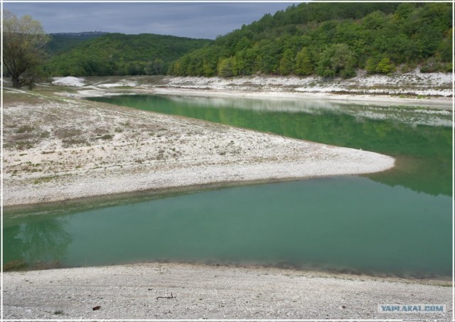 Крым. Новоульяновка. Водохранилище.