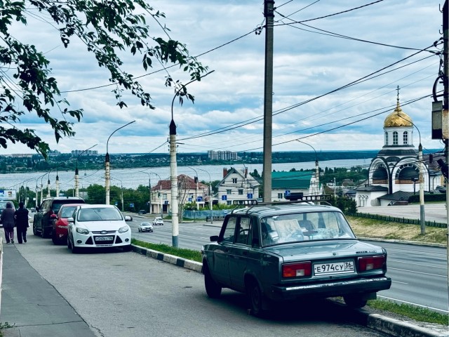 А у меня вон чё из окна