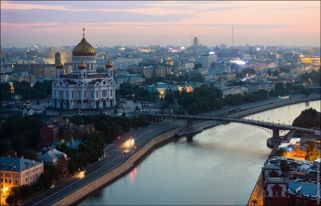 Виды с самого высокого памятника в Москве