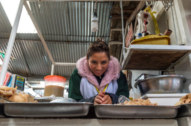 Хочешь увидеть колорит страны - иди на рынок. Рынок в Перу