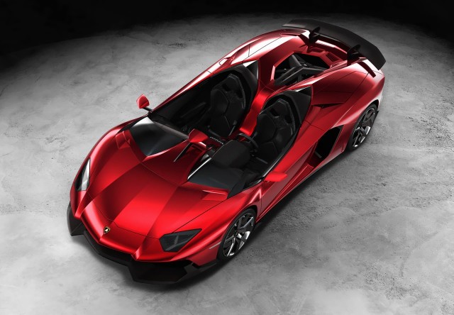Единственный в мире Lambo Aventador J