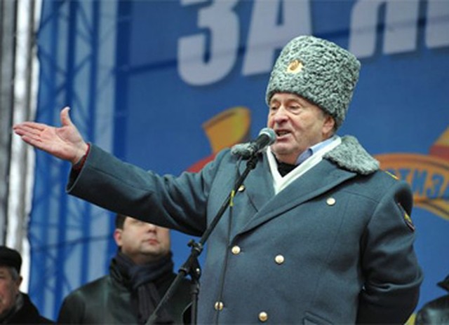 Путин лишит армейских генералов каракулевых шапок. Их оставят Росгвардии