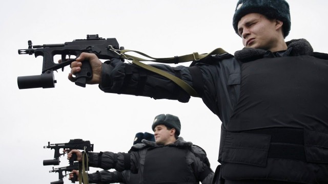 Силовики массово увольняются из полиции из-за низких зарплат и падения престижности работы