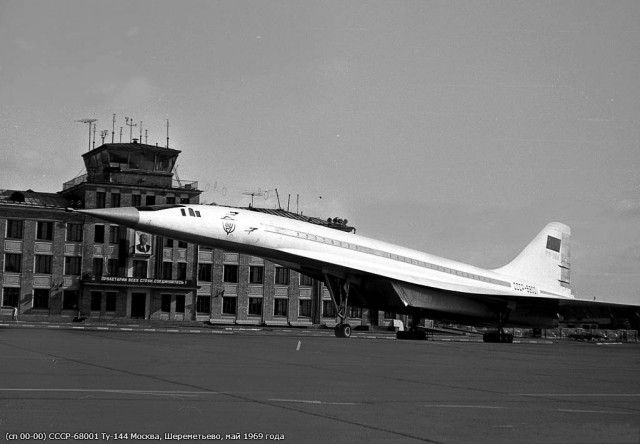 Ту-144 в Шереметьево