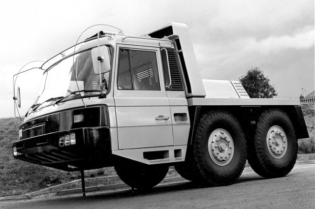 Игра на ЯПе: Угадай АВТО-5