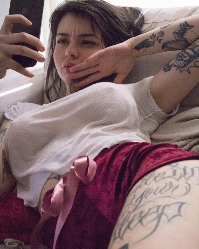 Пятница. И немного слегка пошлых картинок с надписями и без 16+ (29.01)