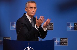 Столтенберг: НАТО не будет разворачивать свои силы ни на украинской земле, ни в небе