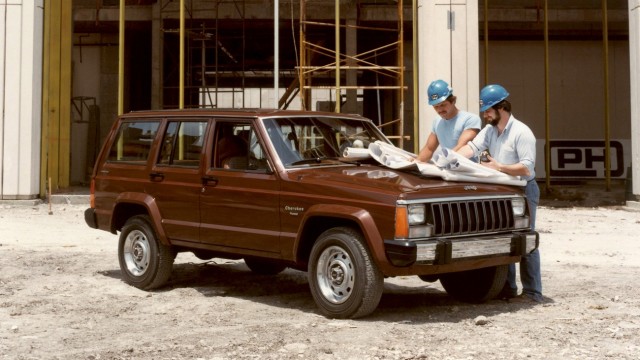 Мотор от Renault, два моста без рамы и вторая жизнь в Китае: история Jeep Cherokee XJ