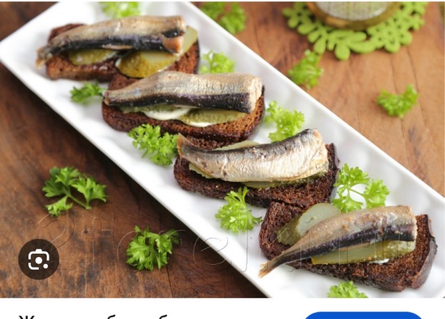 Что бы вкусненького съесть?