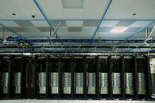 Где хранятся данные Facebook?