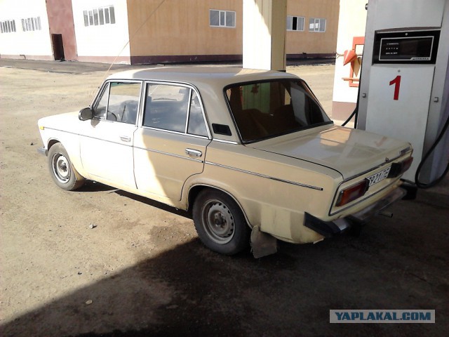 Автомобиль из СССР.